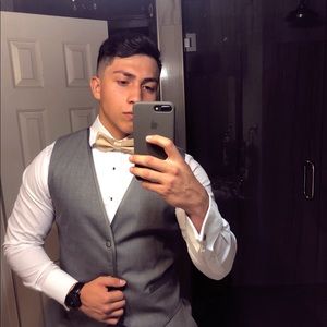 Meet your Posher, Ethan